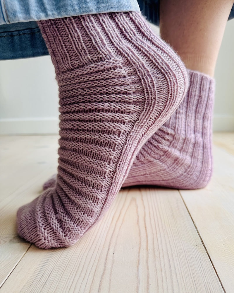 Curly Socks | très simple avec Terra de Symfonie Yarns