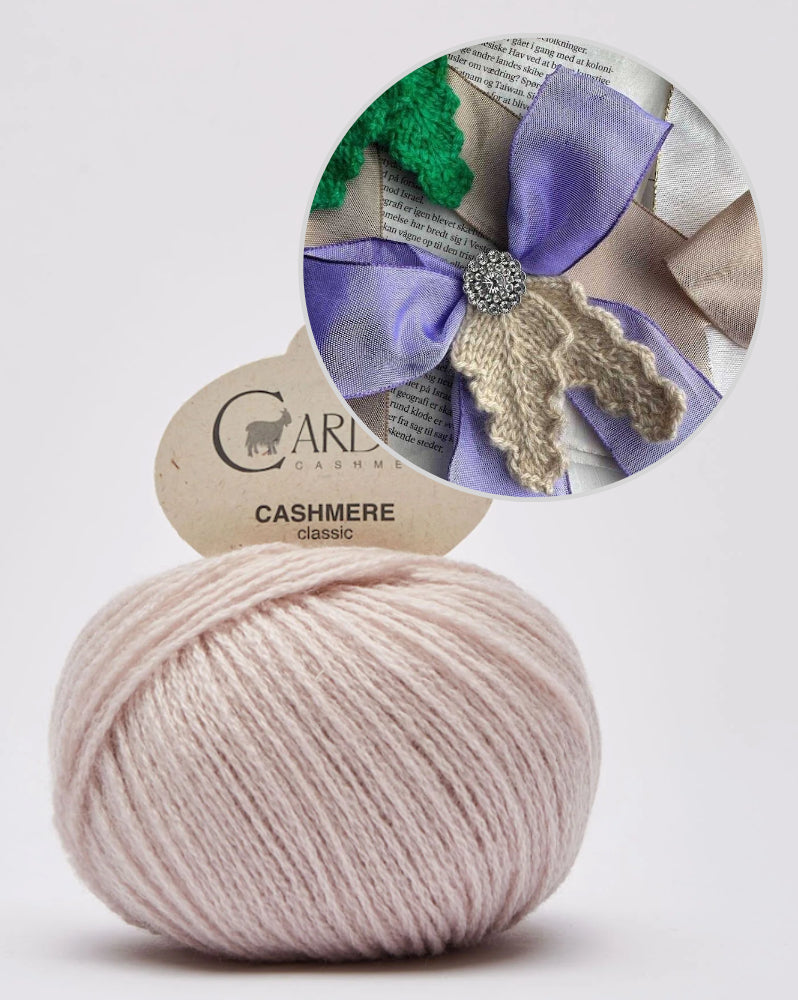 Holly Bow | Nœud festif avec tutoriel gratuit en Classic Cashmere de Cardiff