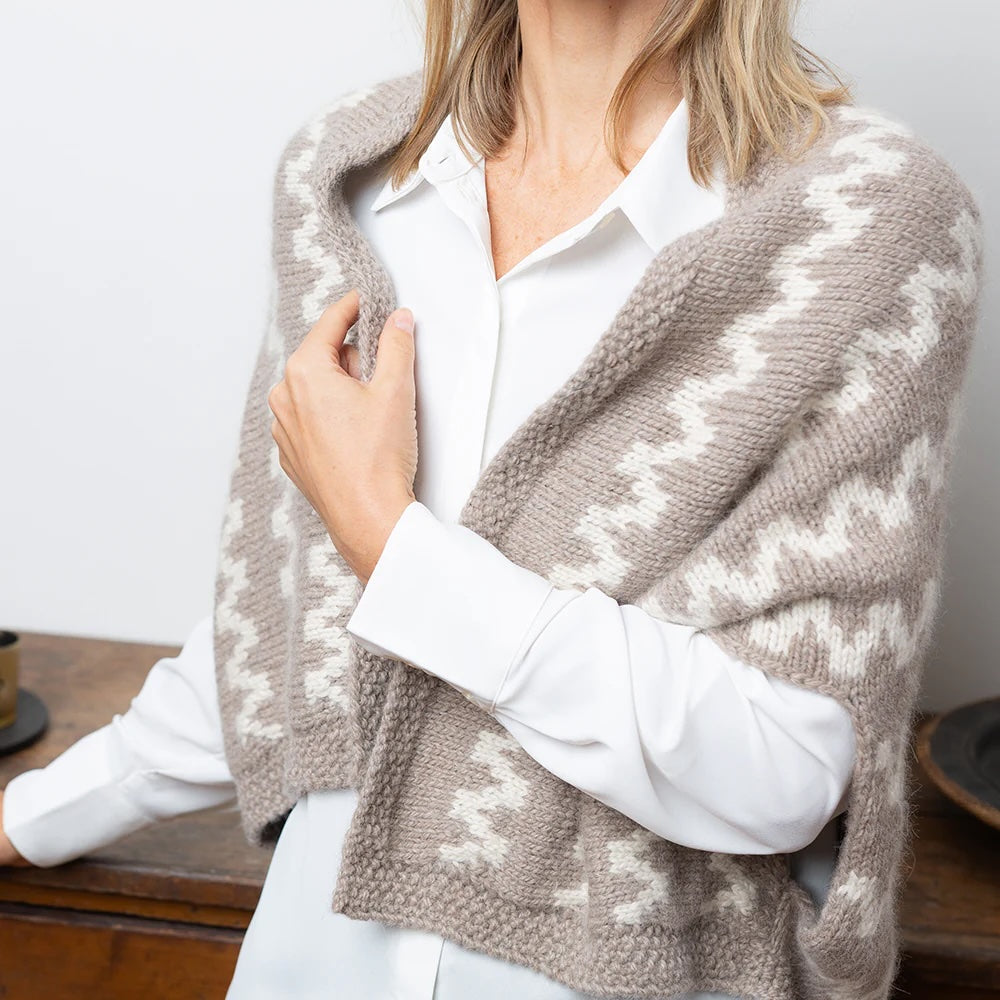Zigzag Cape | norsk mønster i babyalpaca Los Andes