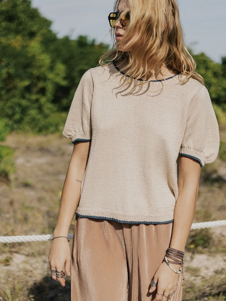 Molly Tee | with delicate contrast edges from Mandarin Petit by Sandnes Garn