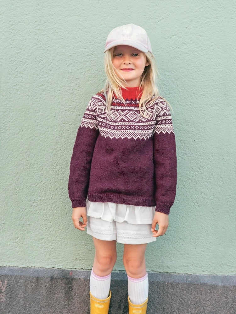 Marius Sweater Junior - light and durable | made from Tynn Peer Gynt by Sandnes Garn