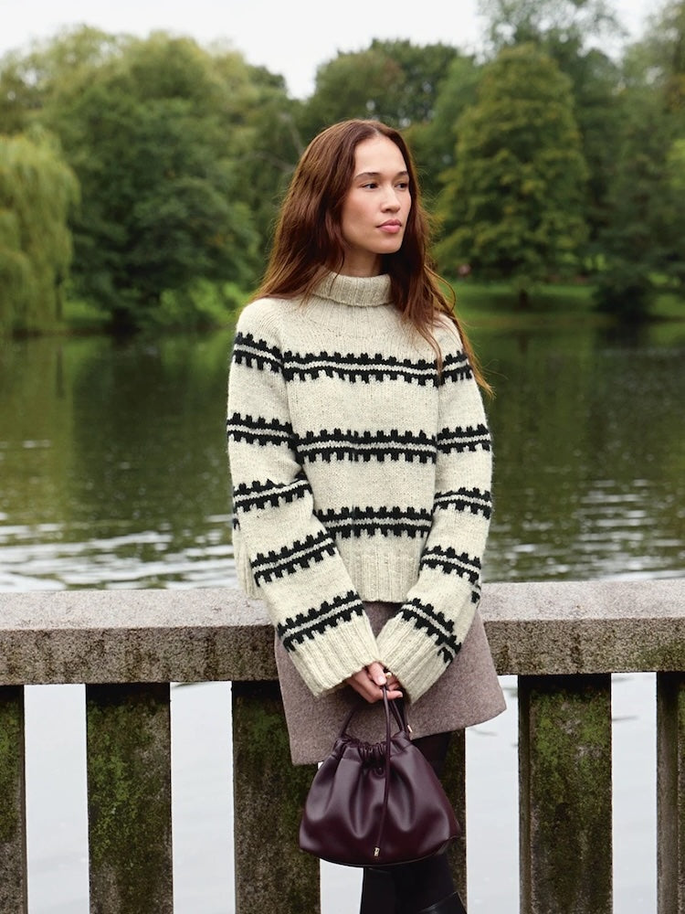 Ridge Sweater | rayures détaillées en satin de Sandnes Garn