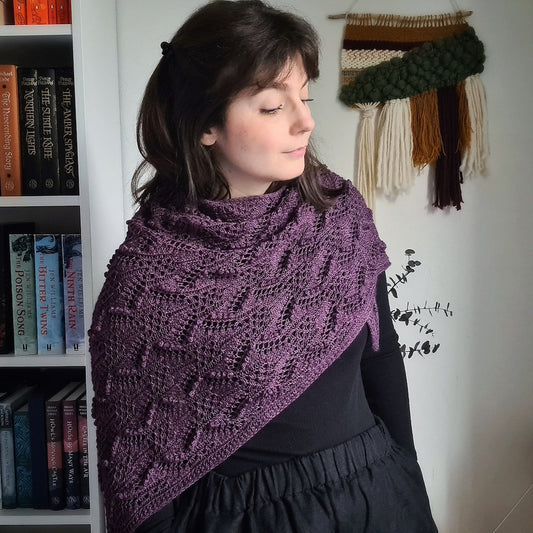 Telesto Shawl | delicate shawl made from Pinta by Pascuali