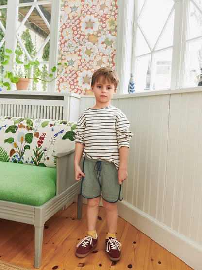 Jonathan Set Junior | sportliche Kontraststreifen aus Line von Sandnes Garn