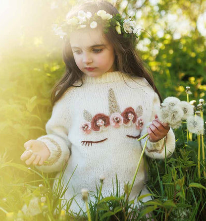 Søsterstrik | knitting patterns for girls aged 2 to 8 years - and for their dolls!