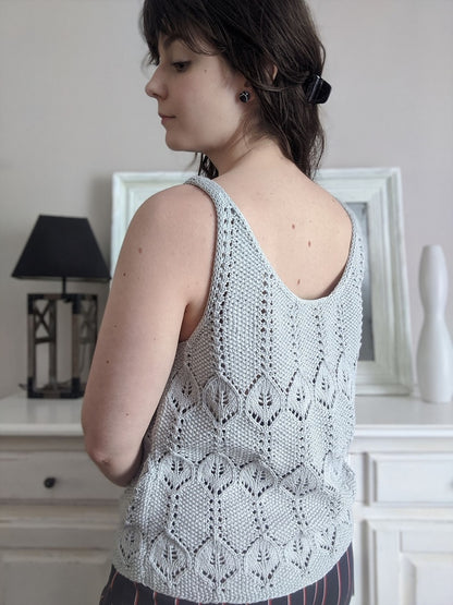 Galice Top | un motif baroque et romantique de Sandnes Garn