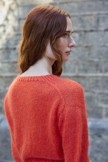 Milà Sweater | delicate cables with Tuuli by Novita