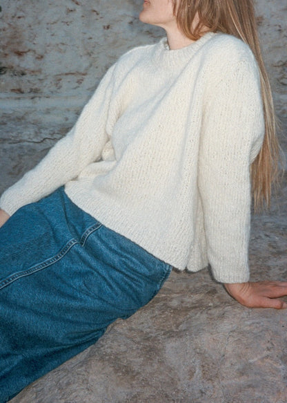 Beach Day Jumper | pull d'été doux et vaporeux en Le Coton & Alpaca de Biches & Bûches