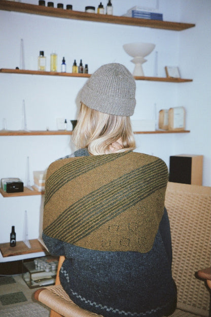 Londoni müts | lihtne müts Biches & Bûchesi Le Petit Lambswooli ja Le Petit Silk & Mohair' lõngadest
