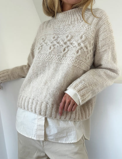 Edith Sweater | motif torsadé décontracté et intemporel en Le Petit Lambswool et Le Petit Silk & Mohair de Biches & Bûches