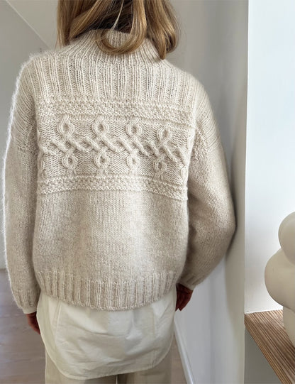 Edith Sweater | motif torsadé décontracté et intemporel en Le Petit Lambswool et Le Petit Silk & Mohair de Biches & Bûches