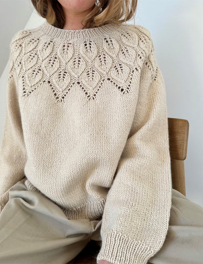 Ella Sweater | feines Blattmuster aus Alpakka Ull von Sandnes Garn