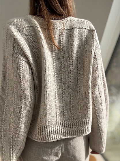 Flow Loop V-Neck | Rayures décontractées à motifs texturés en Yak de Lang Yarns