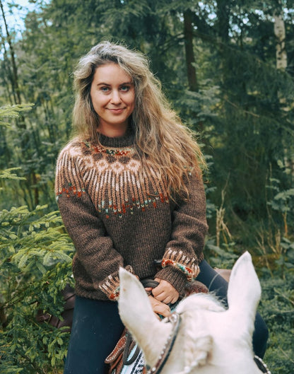 Hopi Polar Sweater - Island | Feather pattern from Alafosslopi by Lopi Island