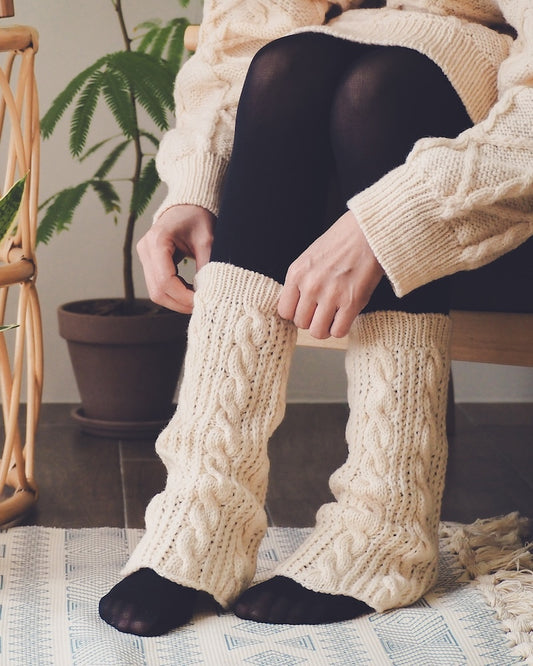 Heidi Leg Warmers | warm cable knit leg warmers made from Woolia by Gepard Garn