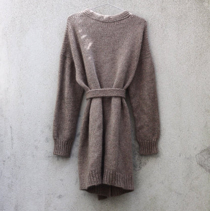 Knitting for Olive Charles Grey Cardigan Rückseite