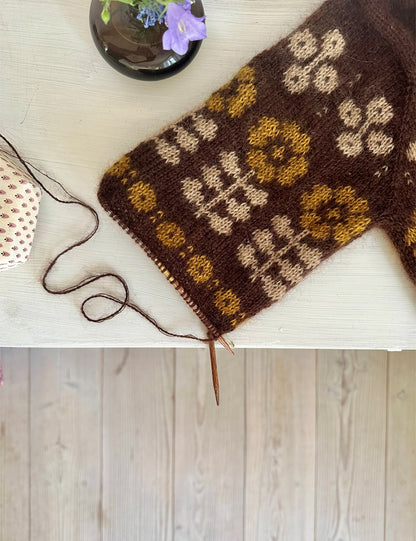 Mona Sweater | Postcard from the 70s aus Tynn Peer Gynt und Tynn Silk Mohair von Sandnes Garn