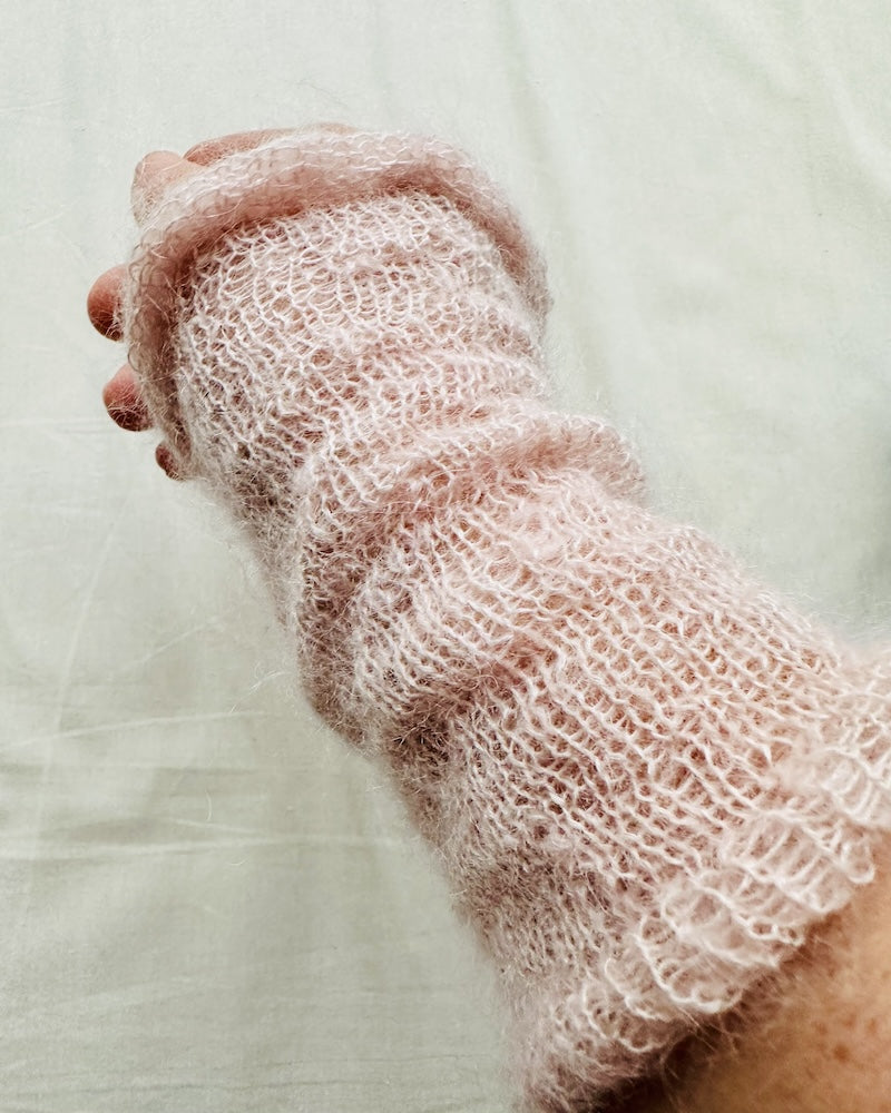 Morgennebel Handstulpen von Rabea mit Mohair Bliss von Pascuali 5