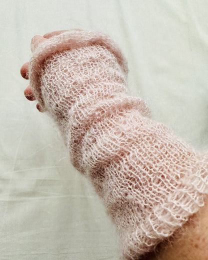 Morgennebel Handstulpen von Rabea mit Mohair Bliss von Pascuali 5
