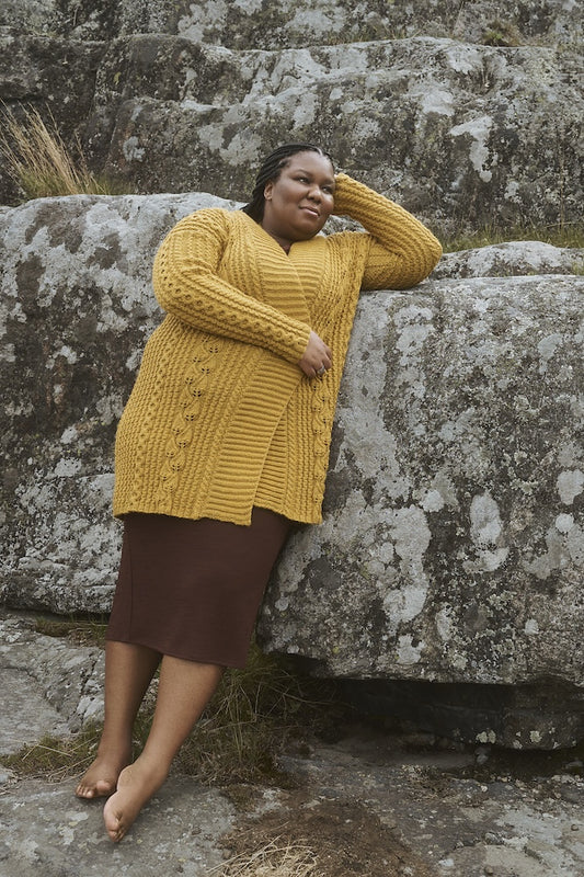 Lumo Cardigan | lässig und lang geschnitten aus 7 Sisters von Novita