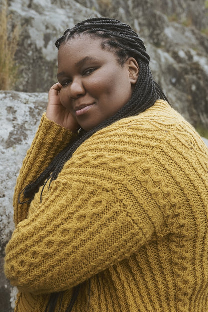 Lumo Cardigan | lässig und lang geschnitten aus 7 Sisters von Novita