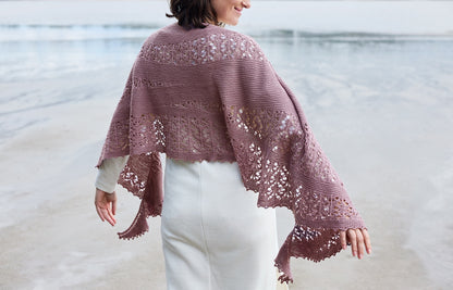 Tuch Play of Light | hulmønster i Cheeky Merino Joy fra Rosy Green Wool