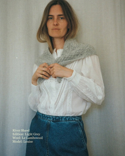 River Shawl | wunderschönes kleines Tuch aus Le Lambswool von Biches & Bûches
