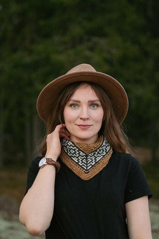Tiny Trail Scarf - Pascuali | delicate scarf made from Sayama by Pascuali