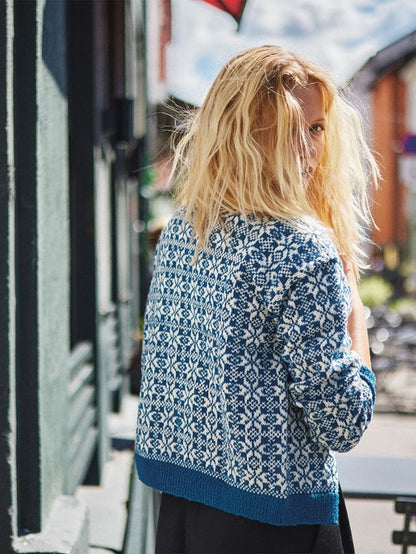 Veste Myrdal | motif norvégien classique en Sisu de Sandnes Garn