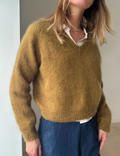 Vega V-Neck | Pull en mohair délicat tricoté avec du Tynn Silk Mohair de Sandnes Garn