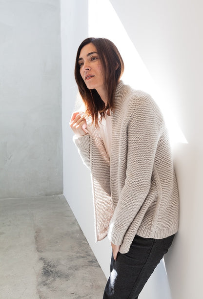 Mamor Cardigan | afslappet jakke i Luft fra Woolfolk