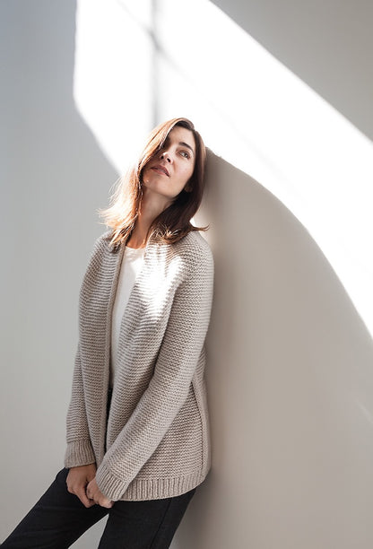 Mamor Cardigan | afslappet jakke i Luft fra Woolfolk