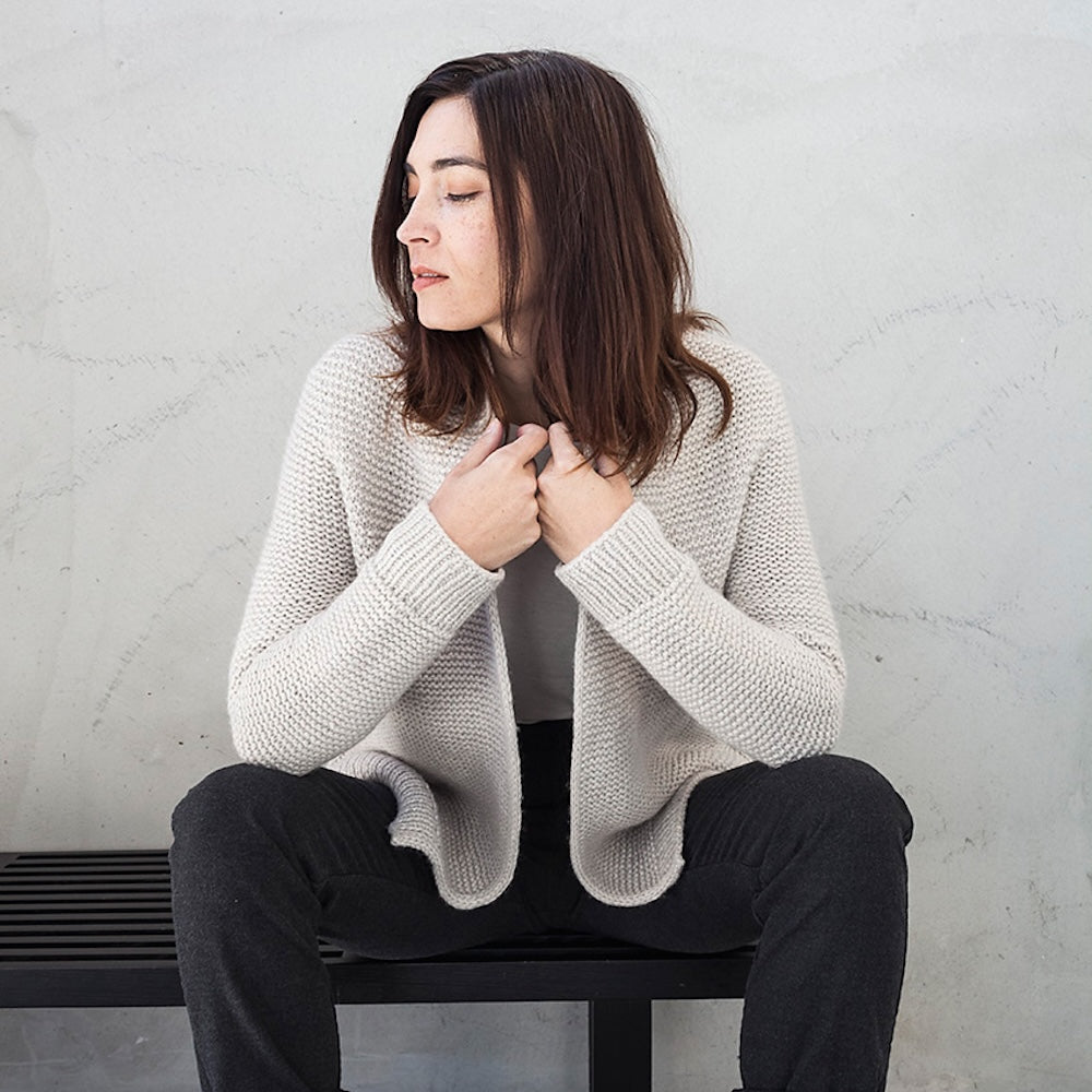 Mamor Cardigan | afslappet jakke i Luft fra Woolfolk