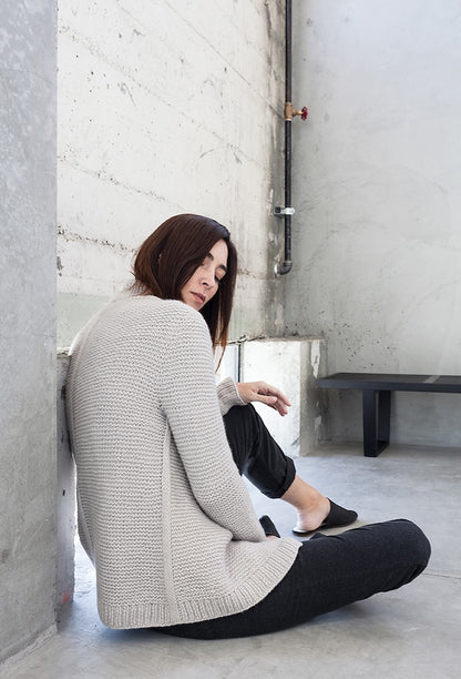 Mamor Cardigan | afslappet jakke i Luft fra Woolfolk