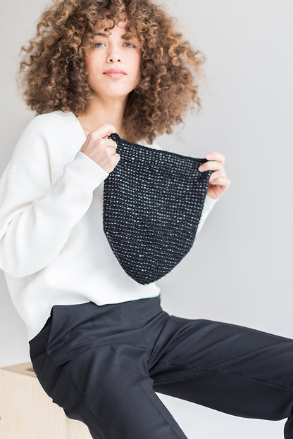 Skov | ultrablød hue af Woolfolk Luft