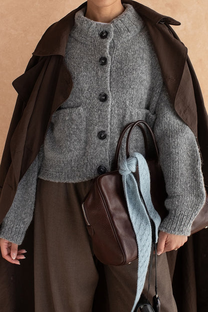 Cardigan Miko | giacca morbidissima con belle tasche in aria di Woolfolk