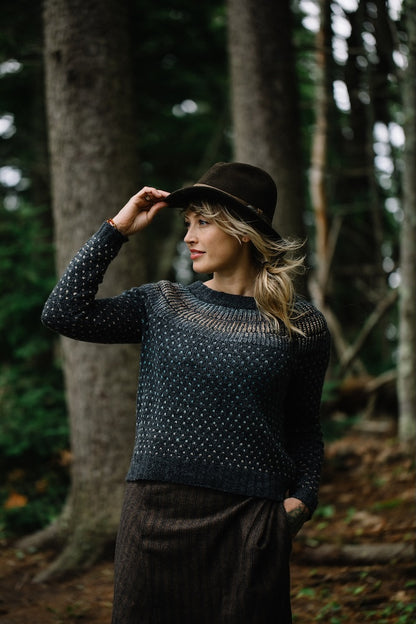 Junction Sweater | romanttinen norjalaisneule Biches & Bûchesin Le Petit Lambswool -langasta