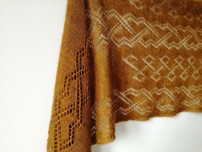 Lucarne Scarf | fine lace pattern - super soft made from Alpaca Lace by Pascuali