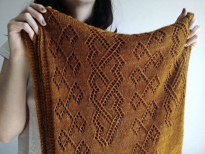 Lucarne Scarf | fine lace pattern - super soft made from Alpaca Lace by Pascuali