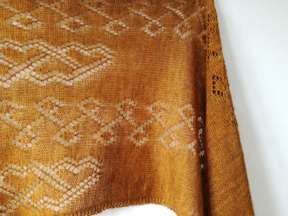 Lucarne Scarf | fine lace pattern - super soft made from Alpaca Lace by Pascuali