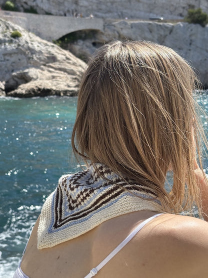 Châle Isla | ravissant châle en Le Petit Lambswool de Biches & Bûches