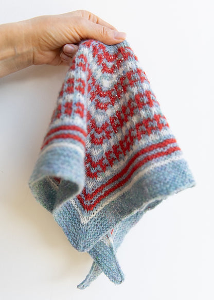 Châle Isla | ravissant châle en Le Petit Lambswool de Biches & Bûches