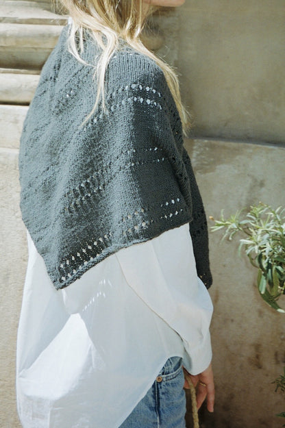 Olivia Shawl | Basic summer shawl made from Le Petit Organic Cotton by Biches & Bûches