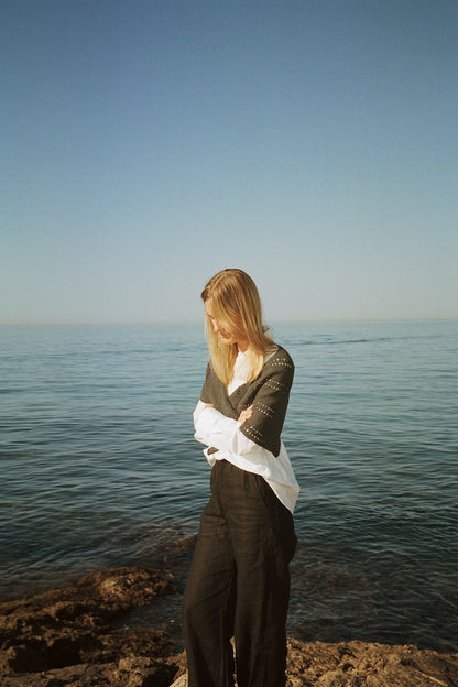 Olivia Shawl | Basic summer shawl made from Le Petit Organic Cotton by Biches & Bûches