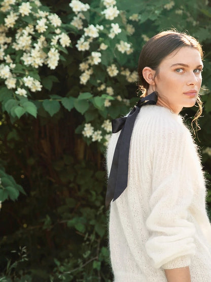 Big Bow Sweater | verführerisch zarter Pullover aus Tynn Silk Mohair von Sandnes Garn