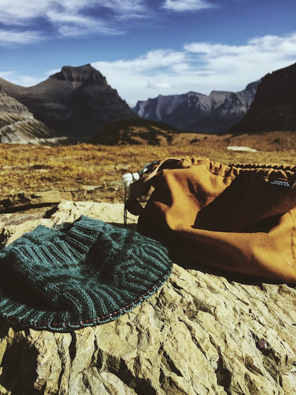 Glacier Park-halskrage | vackra färgmönster i Tynd från Woolfolk