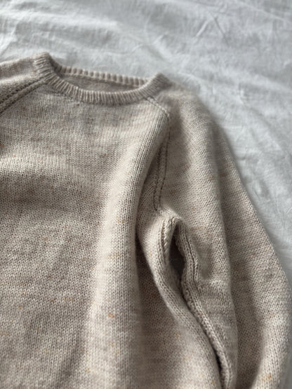 Aldeburgh Sweater | feine Zopfdetails aus Merino und Soft Silk Mohair von Knitting for Olive