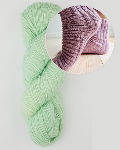 Curly Socks | très simple avec Terra de Symfonie Yarns