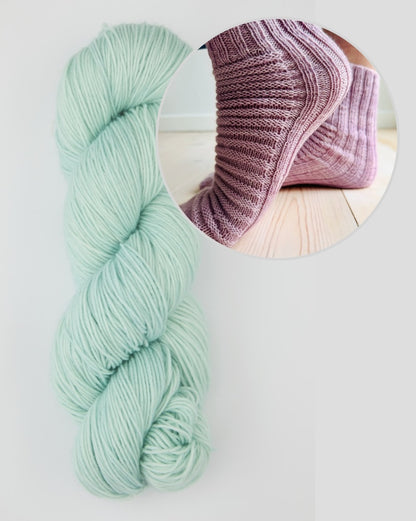 Curly Socks | très simple avec Terra de Symfonie Yarns