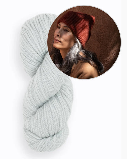 Datura Hat | fluffig weiche Mütze aus Far von Woolfolk